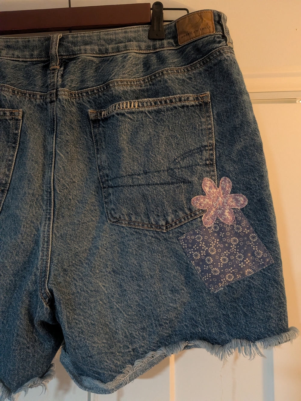 American Eagle Outfitters Highest Rise Baggy Patchwork Denim Shorts Size 16 - Picture 6 of 10